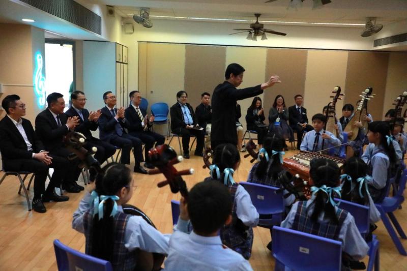 律政司司長林定國先生、維護國家安全委員會秘書長區志光先生等嘉賓到校參與中樂團演奏