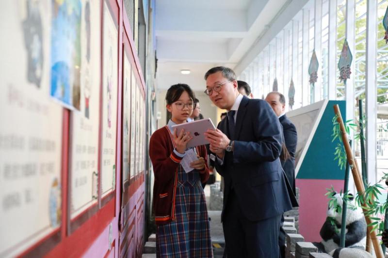 律政司司長林定國先生、維護國家安全委員會秘書長區志光先生等嘉賓到校參與中華文化遊蹤活動